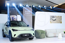 对话张明霞：“爆单”背后，smart的传承与创新