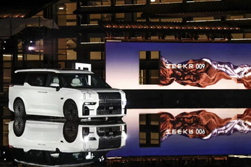 硬刚埃尔法，极氪009要做豪华MPV市场的MVP