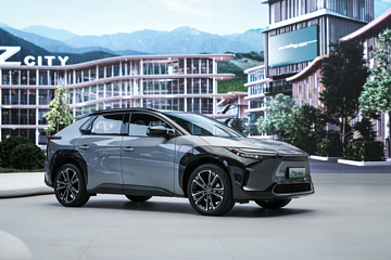 很丰田、很创新，看一汽丰田bZ4X如何演绎“别样自由”？