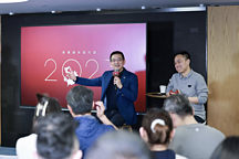 繼續(xù)加固“護城河”，秦力洪判斷今年新能源市場增速超去年
