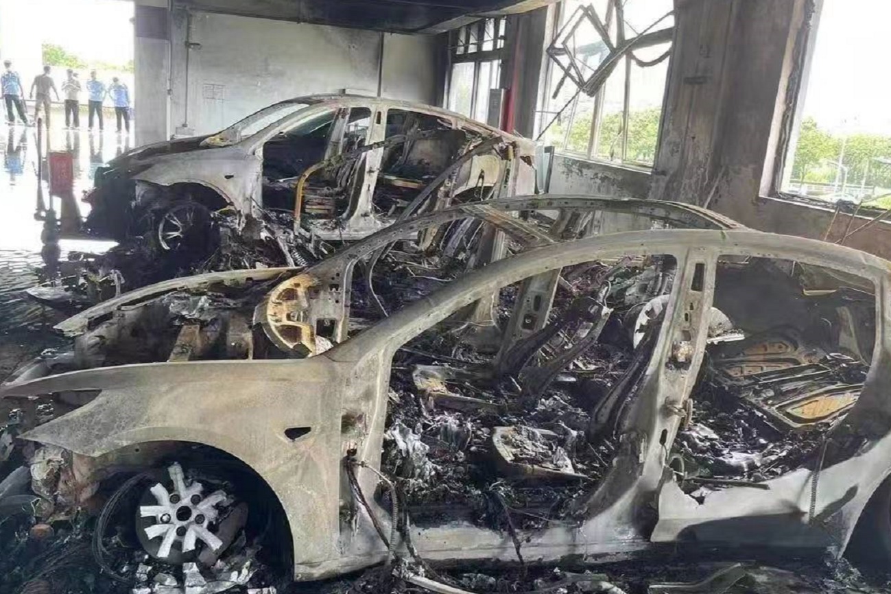 特斯拉苏州钣喷中心起火！官方回应：起火原因仍在调查中