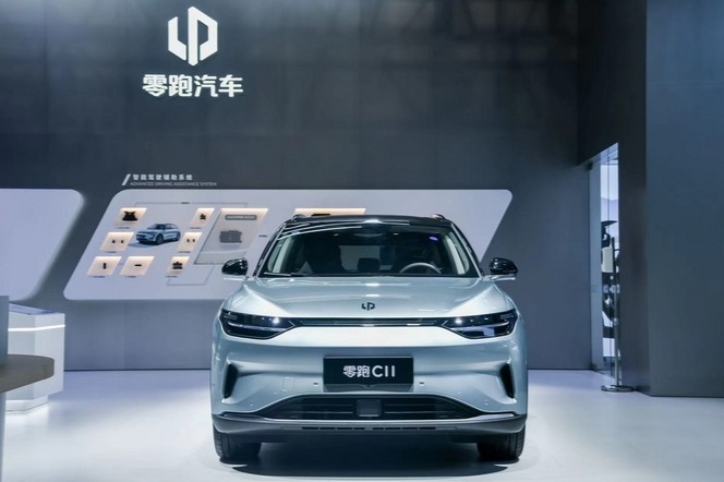 四项业内首次挑战成功，零跑C11斩获CIVC双项大奖