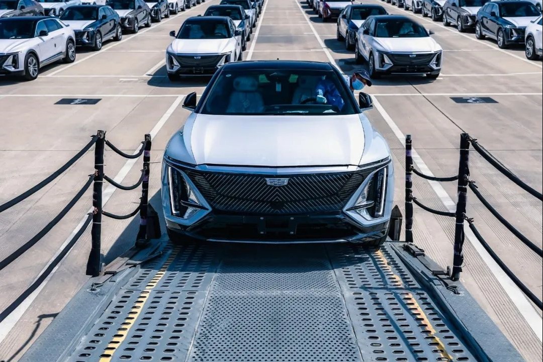 凯迪拉克LYRIQ锐歌正式运往全国各地，将陆续交付首批大定车主
