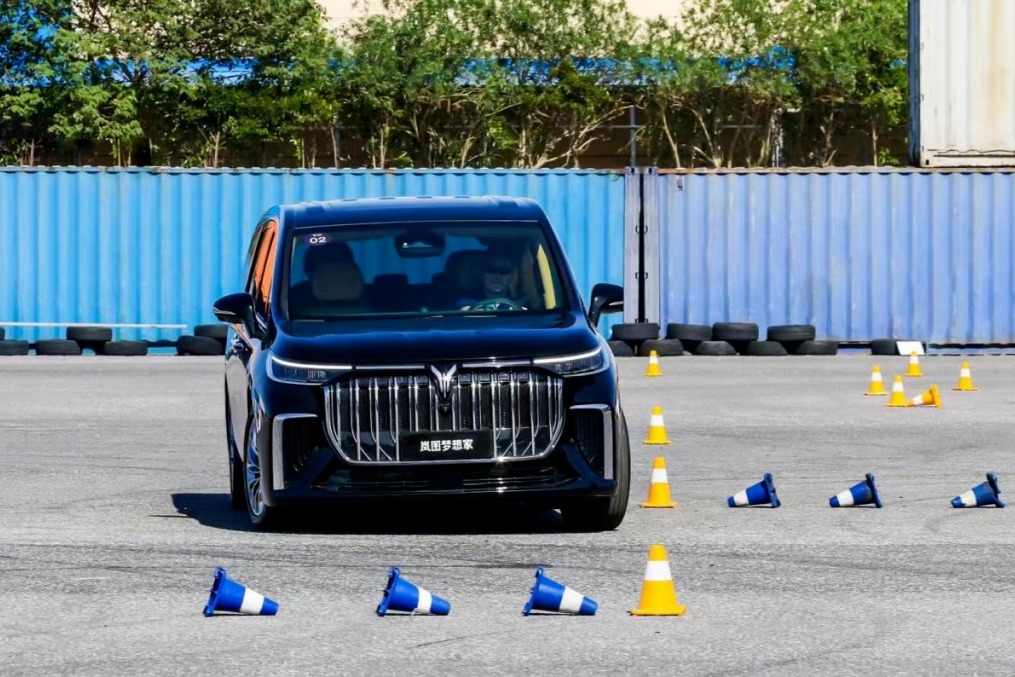 夢想家、GL8和賽那同場PK，改變了我對高端MPV的看法