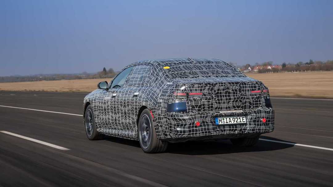 2023 BMW i7 Prototype First Drive