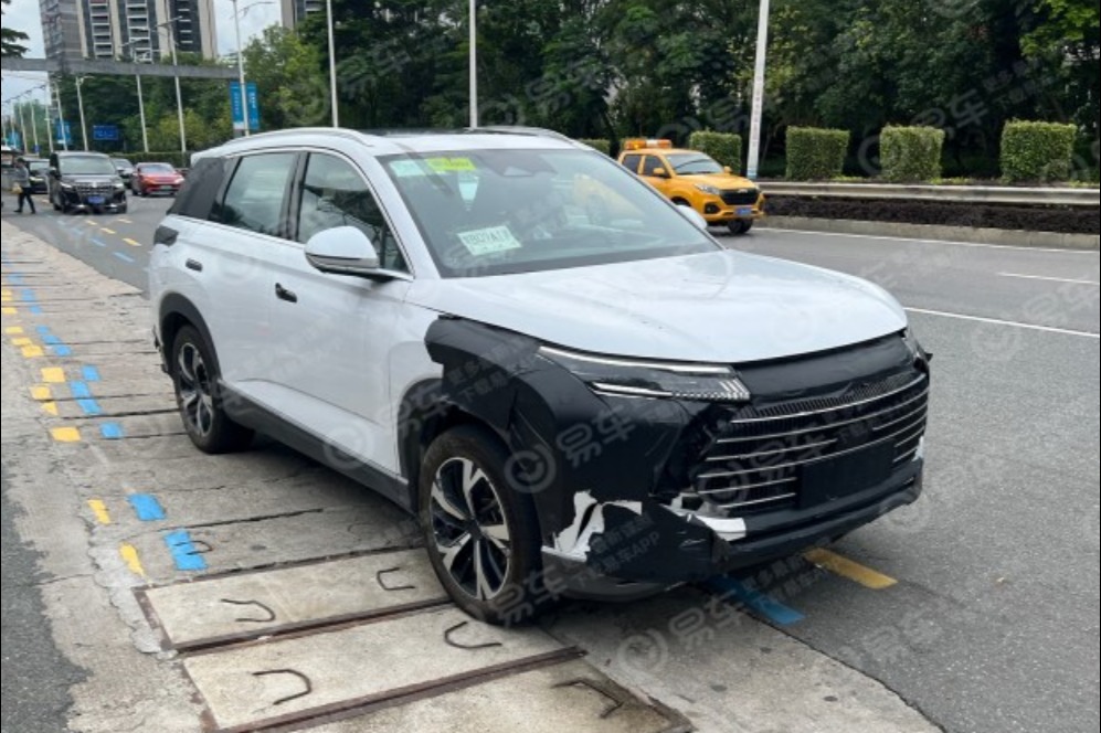 搭载1.5T DM-i插混动力/有望今年上市 比亚迪护卫舰07最新谍照曝光