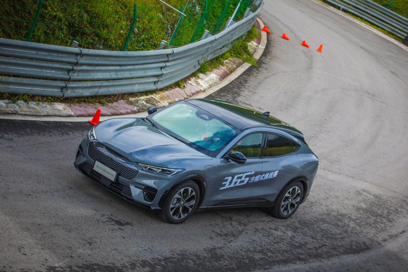 福特从宁德时代采购大批磷酸铁锂电池 未来10年电池供应无忧