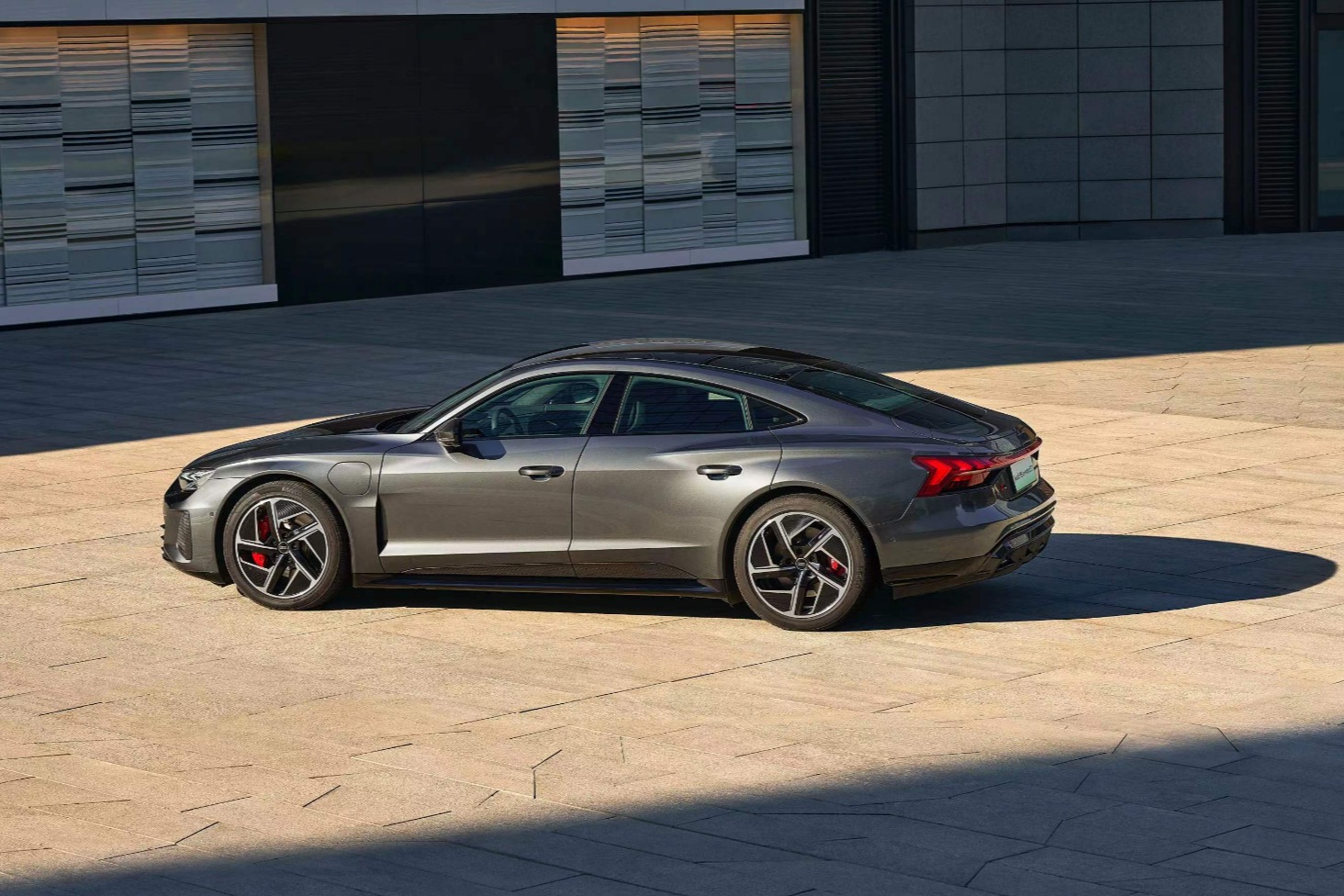 开启电动时代Grand Tour 奥迪RS e-tron GT 146.88万元正式上市