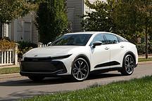 全新皇冠國內(nèi)首發(fā)，中年紳士變西裝少年，價(jià)格是關(guān)鍵