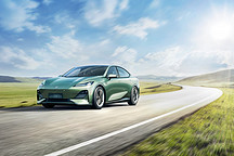 長安深藍(lán)發(fā)布中國首款增程轎跑！