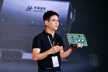 存算一体芯片，会成为AI计算的原子弹吗？