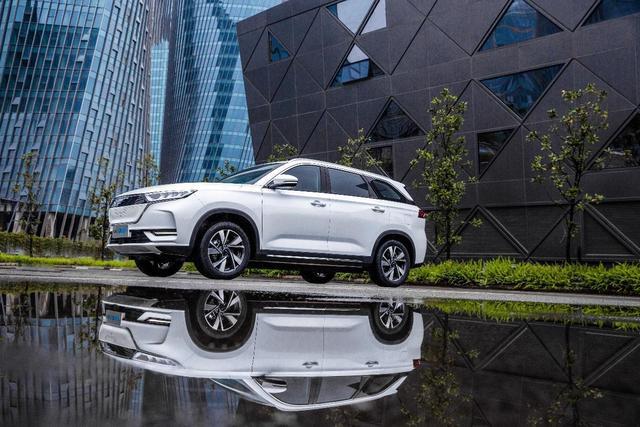 首款純電SUV、MPV發(fā)布，長安歐尚電動(dòng)化連落兩子！