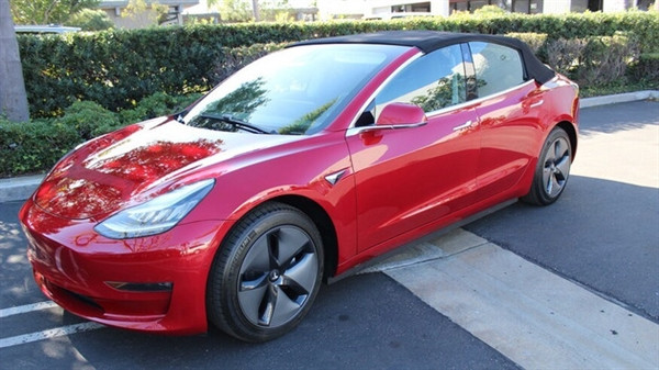 特斯拉Model 3惊现敞篷版！头顶设有防滚架 落地仅28万