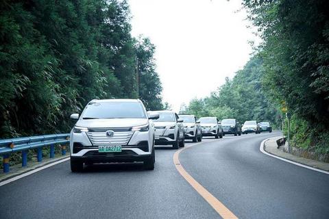 挑战680KM续航成功，长安新能源CS55纯电版还有啥过人之处？