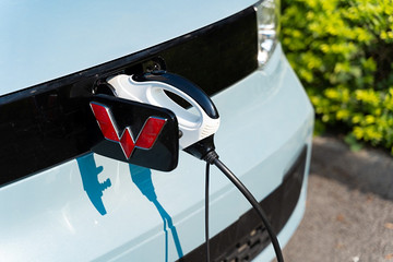 電動車冬天續(xù)航掉電？不存在的，看宏光MINI電動車冬暖黑科技