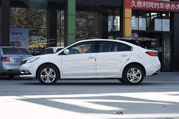 女车主花10万买众泰Z500新能源，虚电100公里就趴窝