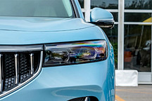 新能源嵐圖FREE，超大空間SUV，愛她就給她大空間