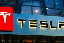 特斯拉10月庫(kù)存創(chuàng)新高，輿情事件或影響四季度沖量