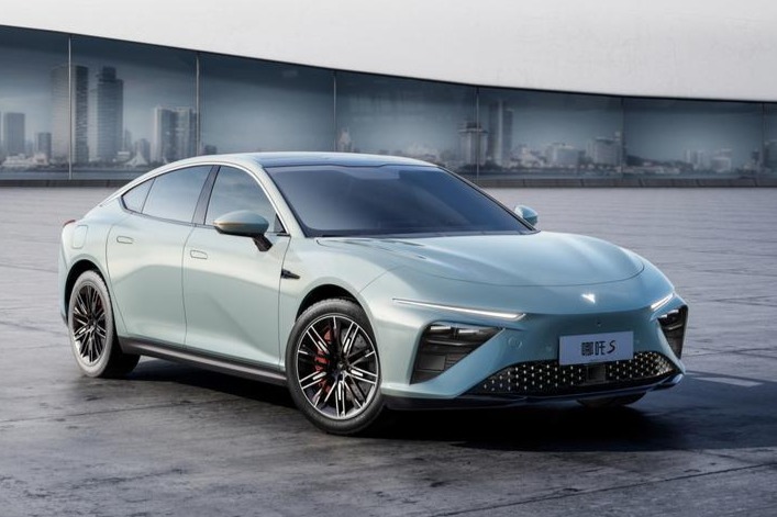 加快智能技术在汽车中应用，哪吒汽车与黑莓公司正式建立合作