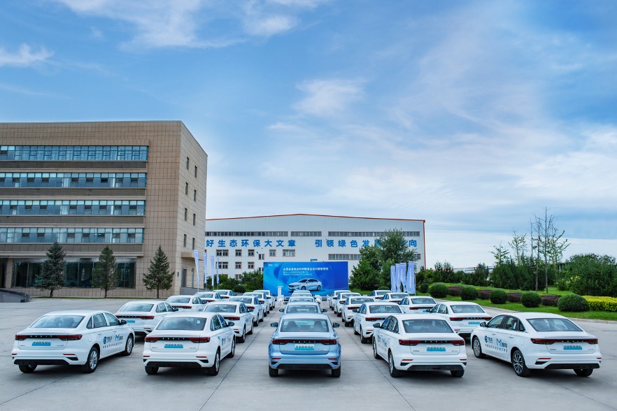 助推山西绿色能源革命，首款吉利甲醇混合动力轿车山西晋中交付