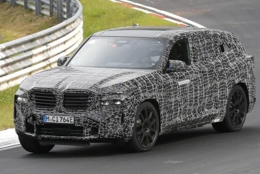 宝马XM专利图曝光,搭载4.4T V8插混动力系统