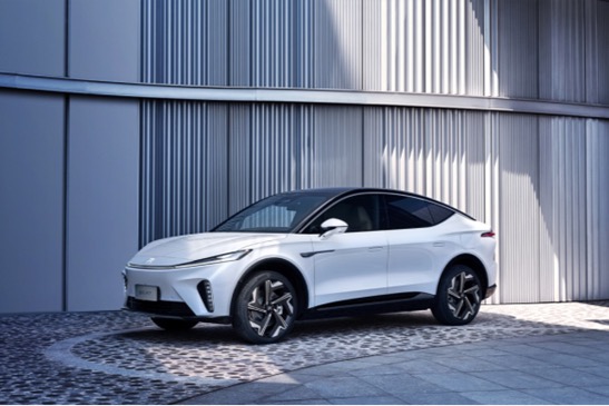 飞凡R7车电分离购车20.59万元起，智舱屏霸智驾卷王