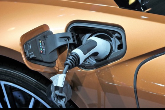 遭多国强烈反对，美国电动汽车新税务优惠政策将推迟到明年3月发布