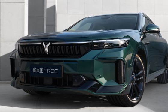 杀进价格战场:新岚图FREE正式上市,售价26.69万元