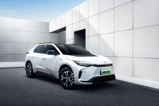 广汽丰田铂智4X全国店头正式上市,17.98万元起售