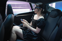 Tesla×Rokid：车载+AR引领智能座舱娱乐新潮流