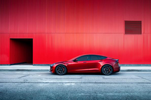 特斯拉邀你體驗(yàn)標(biāo)桿級(jí)技術(shù)，Model S/X引薦福利限時(shí)升級(jí)！