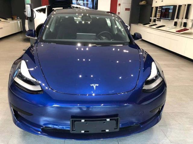 國產(chǎn)特斯拉Model 3到店首日 為何“無人問津”？
