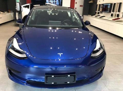 国产特斯拉Model 3到店首日 为何“无人问津”？