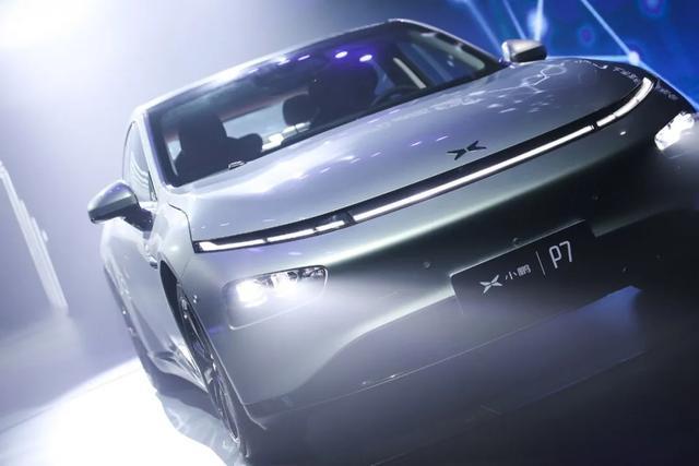 除了706km續(xù)航和22.99萬元起售價(jià) 小鵬P7憑什么與特斯拉爭雄