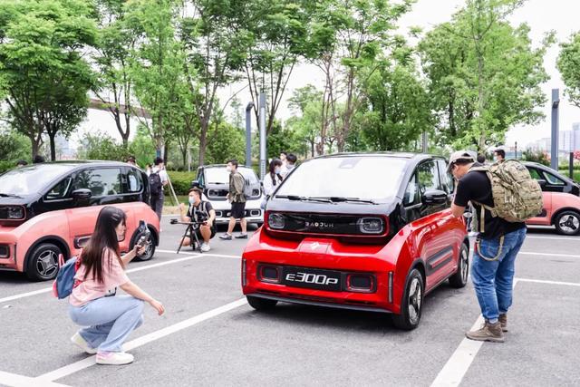 解剖出行新物種：新寶駿E300是不是你的“菜”？