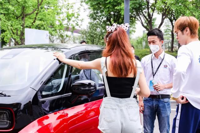 解剖出行新物種：新寶駿E300是不是你的“菜”？