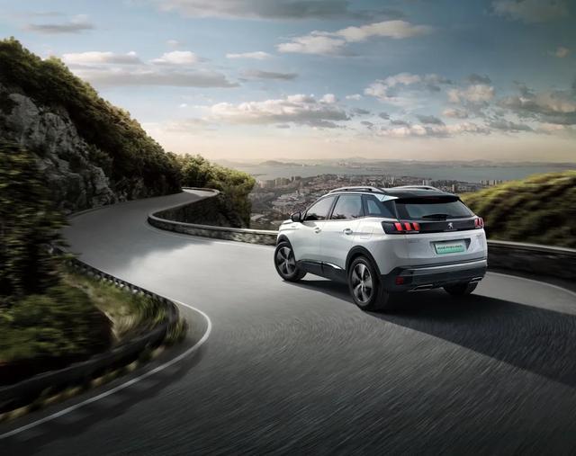 東風(fēng)標(biāo)致4008PHEV 4WD能否引爆插混江湖？