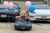 特斯拉1700亿美元估值过高？不，你可能没看懂特斯拉