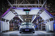 宁愿惹怒老车主也要提前上长续航版，马斯克为何如此着急