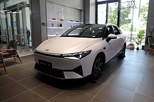 小鵬P5哪款最值得買？是頂配嗎？