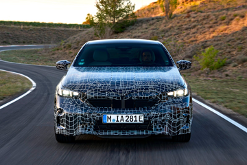 电动车也能开出燃油性能车的感觉？美媒评宝马i5给出这般答案