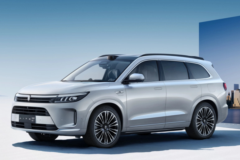 问界新M7 ，9月大定30000台