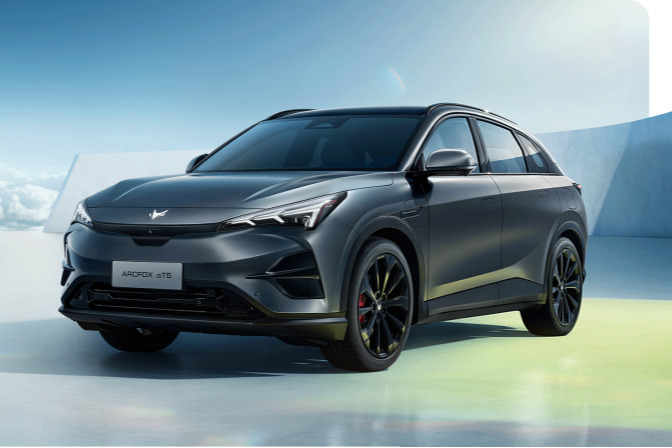 售15.58-19.98万元,搭载800V快充,极狐阿尔法T5正式上市