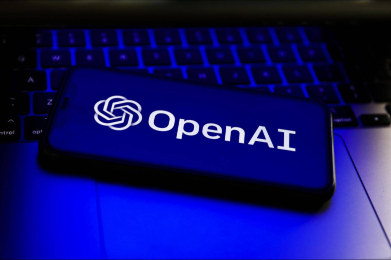 OpenAI估值达800亿美元，人类应该兴奋还是担忧？