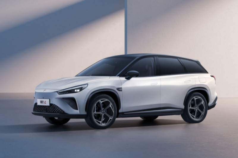 售价12.99-15.99万元，哪吒L正式上市