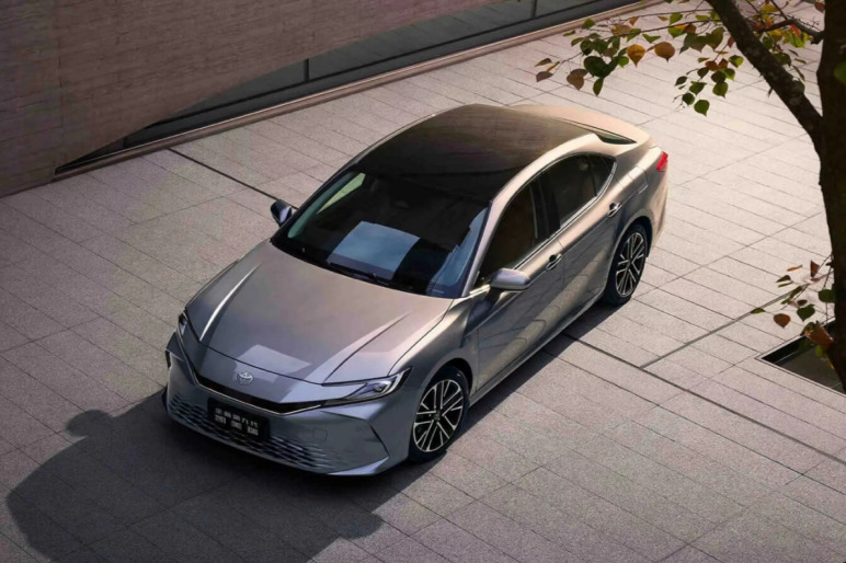 比亚迪秦L的巨大杀伤力，逼迫凯美瑞只卖12.08万！