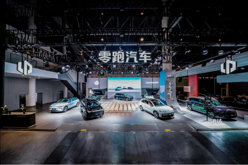 零跑C16及24款全系車型精彩亮相2024成都車展