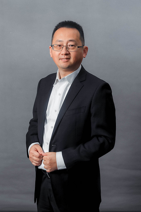 许鲁.jpg