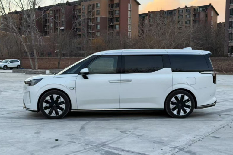 沃爾沃EM90是一臺怎樣的車？