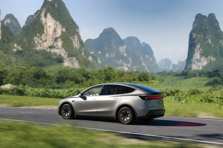 特斯拉Model Y L相比Model Y有哪些重大變化？